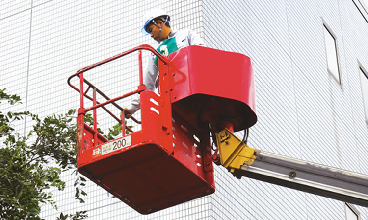 高所で作業ができる!!